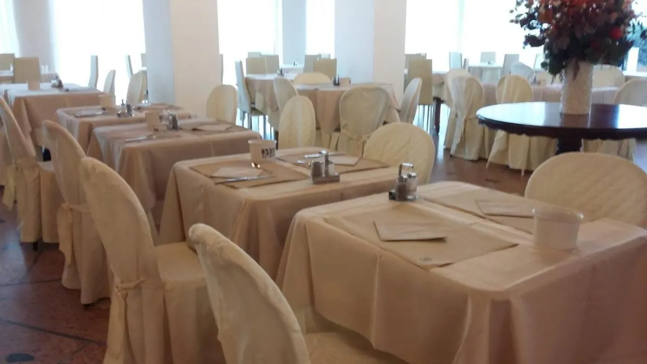 Hotel Spiaggia Marconi Rimini 3*,