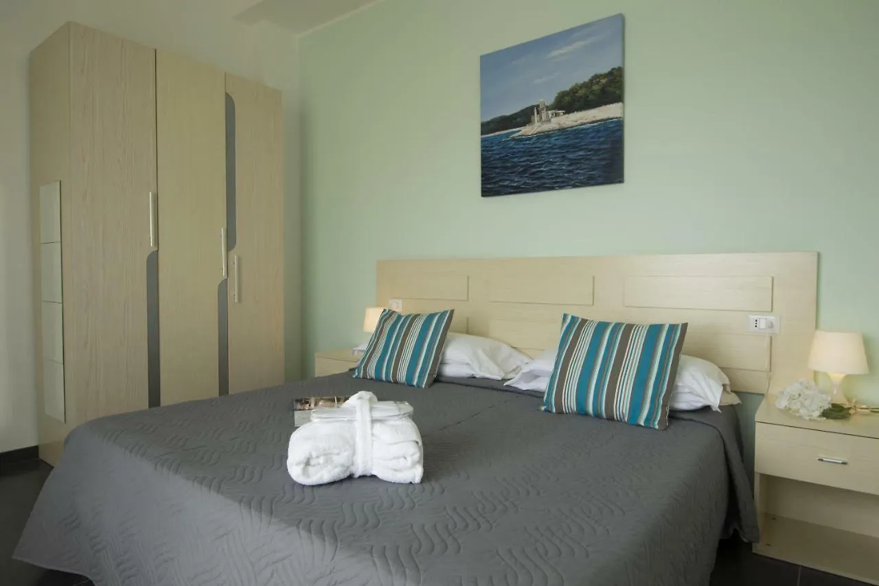 Hotel Spiaggia Marconi Rimini 3*,  Italia