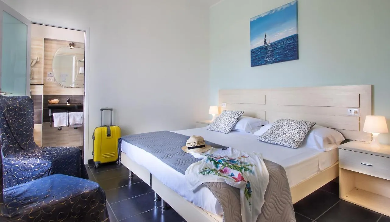 Hotel Spiaggia Marconi ريميني