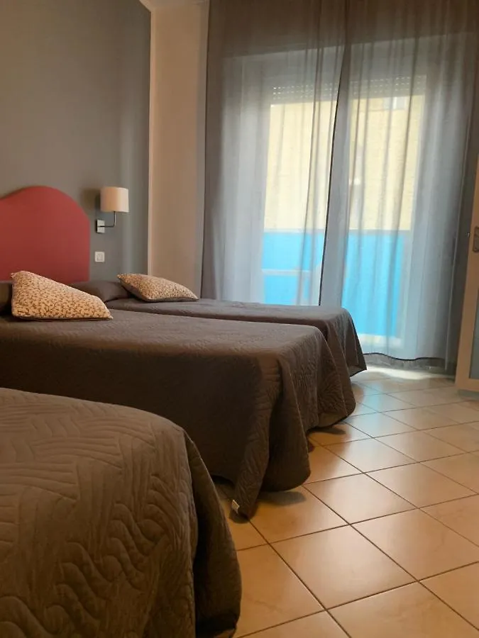 Hotel Spiaggia Marconi ريميني 3*,  إيطاليا