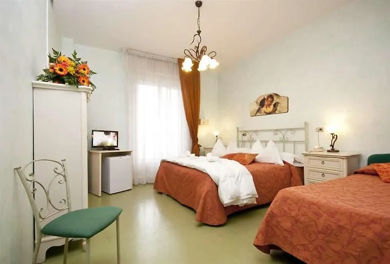 Hotel Spiaggia Marconi ريميني