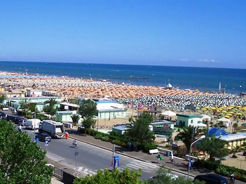 Hotel Spiaggia Marconi ريميني 3*,  إيطاليا